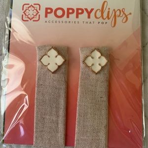 NWOT Poppy Clips